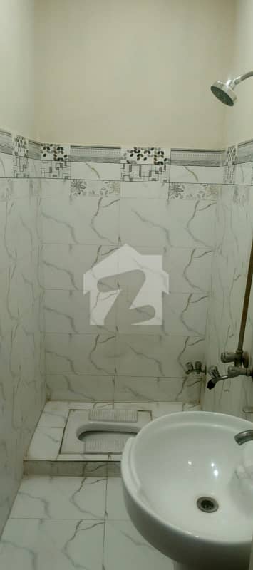 Upper Flat For Sale At The Prime Location In Saddar Near Cantt