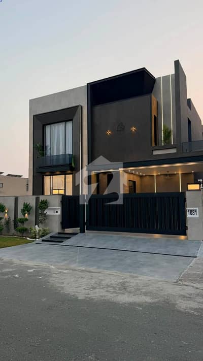 1 KANAL ELEGANT AND FULLY MAINTAINED MODERN BUNGALOW IS AVAILABLE IN THE BEST BLOCK OF DHA LAHORE. 1 KANAL ELEGANT AND FULLY MAINTAINED MODERN BUNGALOW IS AVAILABLE IN THE BEST BLOCK OF DHA LAHORE.