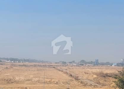 ٹاپ سٹی 1 اسلام آباد میں 1 کنال رہائشی پلاٹ 1.8 کروڑ میں برائے فروخت۔