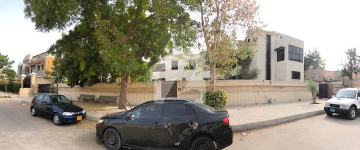 Beautiful House In The Vincity Of Lalazar Avenue Safe And Secure House Beautiful House In The Vincity Of Lalazar Avenue Safe And Secure House