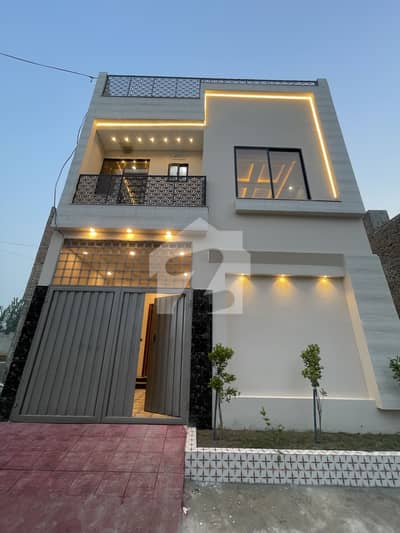 سودائیس ولاز ورسک روڈ,پشاور میں 4 کمروں کا 3 مرلہ مکان 1.35 کروڑ میں برائے فروخت۔