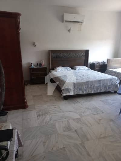 4 BED PORTION FOR RENT IN DHA PHASE 5 Well-Maintained 4-Bedroom Portion Available For Rent In A Prime Location Of DHA Phase 5