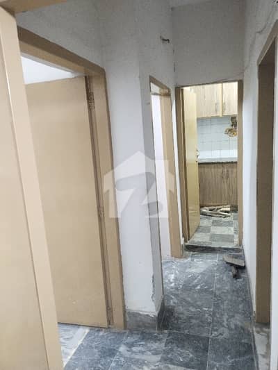 آئی ۔ 10 اسلام آباد میں 4 کمروں کا 4 مرلہ مکان 2.35 کروڑ میں برائے فروخت۔