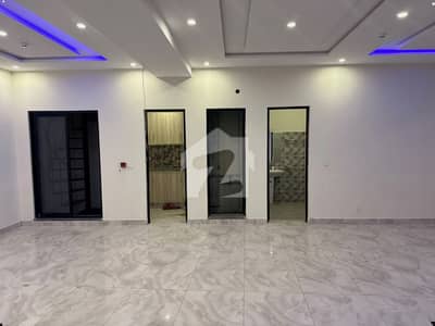 8 Marla Commercial Building 3rd Floor For Rent DHA Phase 8 Broadway, Lahore
