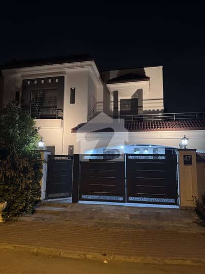 11 Marla Corner House For Sale