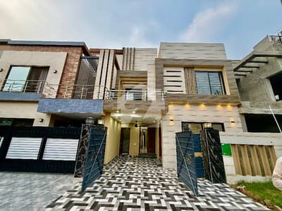 5 Marla Luxury House For Sale in Bahria Orchard Lahore Excellent Location