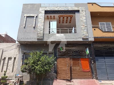 الرحمت ولاز فیصل آباد میں 5 مرلہ Studio مکان 1.5 کروڑ میں برائے فروخت۔