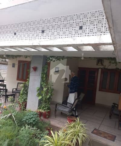 818 Sq Yards Old House For Sale 818 Sq Yards Old House For Sale