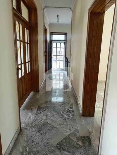 F-11 666SQY UPPER PORTION 3BEDS MARBLED FLOOR SEPARATE GATE SERVANT QUARTER F-11 666SQY UPPER PORTION 3BEDS MARBLED FLOOR SEPARATE GATE SERVANT QUARTER