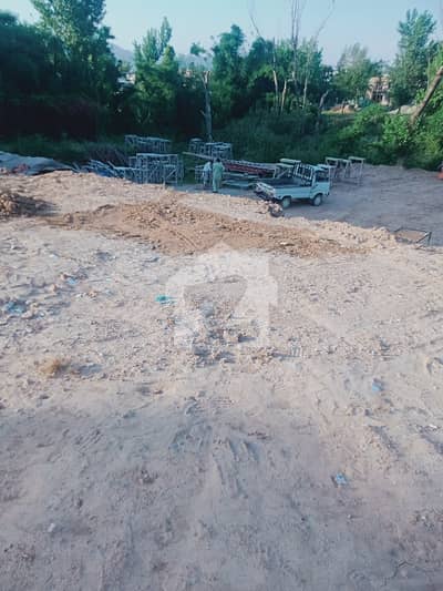 F11/2 500sq Yard Corner Plot For Sale