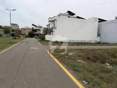 5 MARLA RESIDENTIAL PLOT BLOCK "M" IS AVAILABLE FOR SALE 5 MARLA RESIDENTIAL PLOT BLOCK "M" IS AVAILABLE FOR SALE