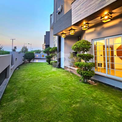 Artistic 19 Marla House With Huge Lawn For Sale In Phase 8 Artistic 19 Marla House With Huge Lawn For Sale In Phase 8