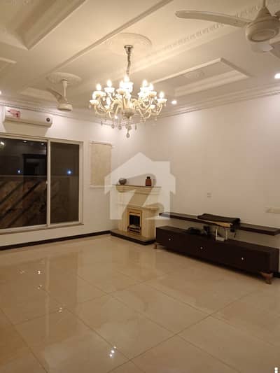 1 KANAL ELEGANT AND FULLY MAINTAINED SUPER HOT LOCATED BUNGALOW IS AVAILABLE IN THE BEST BLOCK OF DHA LAHORE.
