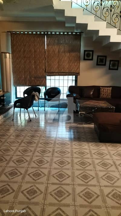 DHA PHASE 1 L BLOCK 1 KANAL WELL-MAINTAINED HOUSE FOR SALE | 5 BEDROOMS | 2 KITCHENS | PRIME LOCATION DHA PHASE 1 L BLOCK 1 KANAL WELL-MAINTAINED HOUSE FOR SALE | 5 BEDROOMS | 2 KITCHENS | PRIME LOCATION