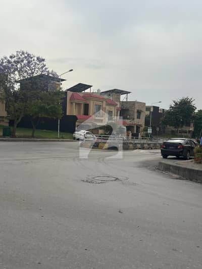 Residential Plot For Sale Bahria Town Phase 8 Usman D Block Residential Plot For Sale Bahria Town Phase 8 Usman D Block