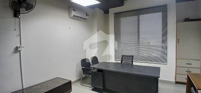 گلمہر ٹریڈ سینٹر مین بلیوارڈ گلبرگ,گلبرگ,لاہور میں 2 مرلہ دفتر 68.0 ہزار میں کرایہ پر دستیاب ہے۔