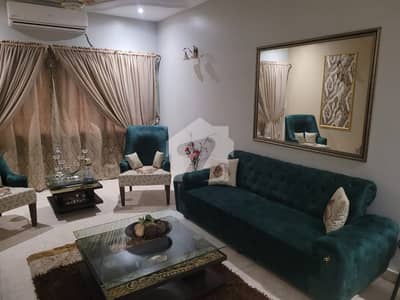 FULLY FURNISHED APPARTMENT FOR RENT IN DHA PHASE 6. NISHAT COMMERCIAL