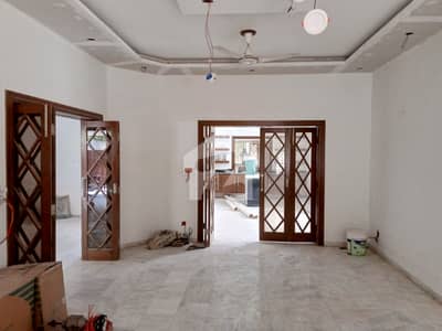 FOR RENT Fully Renovated 4-Bedrooms Double Storey House F_6/3 FOR RENT Fully Renovated 4-Bedrooms Double Storey House F_6/3