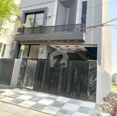 House For sale In Rs. 17000000 House For sale In Rs. 17000000