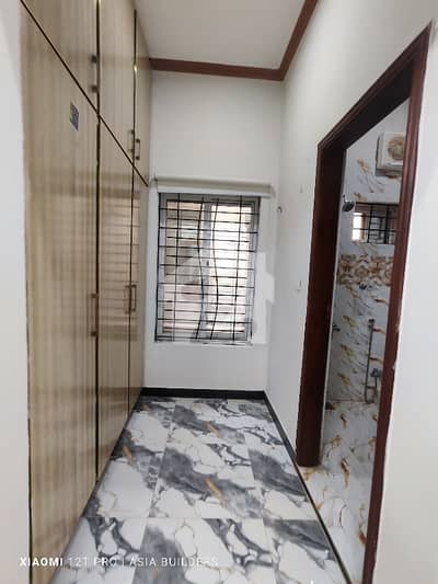 Independent 1 Kanal Upper Portion for Rent