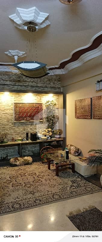 2 BEDROOM DRAWING DINING KANEEZ FATIMA BLOCK 2 2ND FLOOR BACK SIDE FLAT BANK LOAN NOT POSSIBLE DONO BEDROOM MASTER BEDROOM HAIN ZERO LOAD SHEDDING ALL UTILITIES AVAILABLE LIFT FLAT FOR SALE