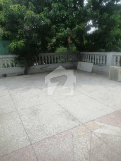 Iqbal Town 10 Marla Double Corner Solid House For Sale Investore Rate At Nishter Block