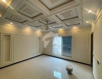 A Great Choice For A 10 Marla House Available In Central Park - Block A