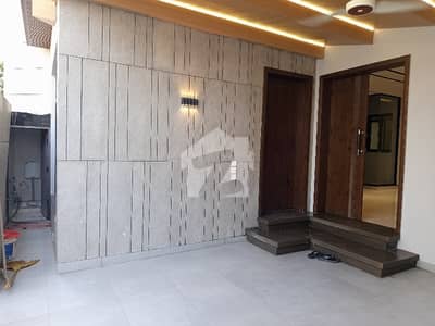 7 Marla House In Beautiful Location Of Divine Enclave In Faisalabad