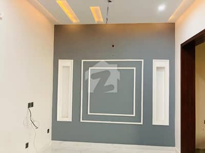 ایڈن گارڈنز فیصل آباد میں 4 مرلہ Studio مکان 2.0 کروڑ میں برائے فروخت۔