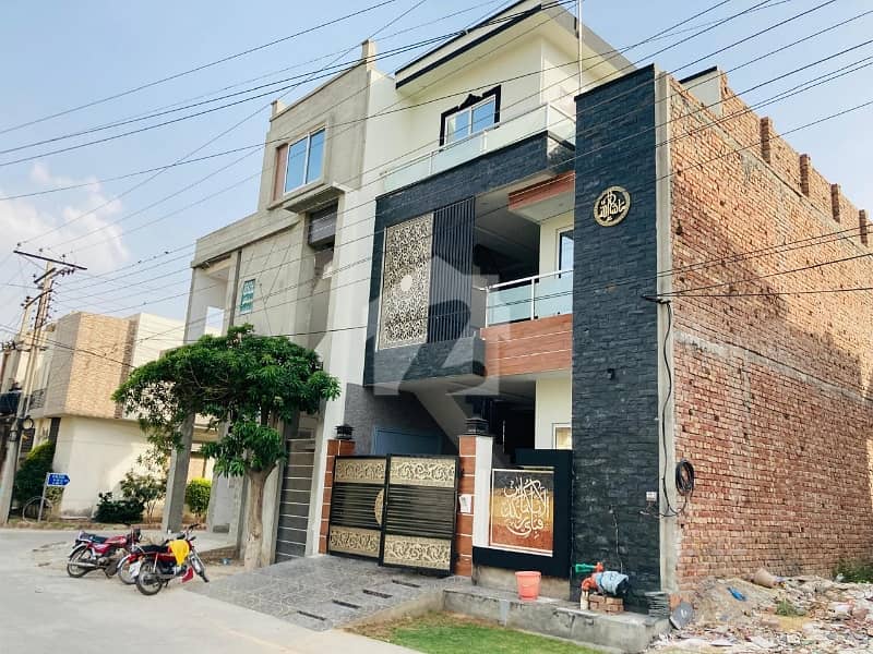 ایڈن گارڈنز فیصل آباد میں 4 مرلہ Studio مکان 2.0 کروڑ میں برائے فروخت۔ ایڈن گارڈنز فیصل آباد میں 4 مرلہ Studio مکان 2.0 کروڑ میں برائے فروخت۔