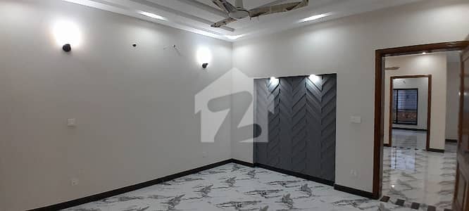 Near to Mosque 5 Marla Spacious Upper Portion Is Available In Park View City For rent Near to Mosque 5 Marla Spacious Upper Portion Is Available In Park View City For rent