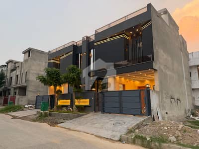 5 Marla ( 25*50 Pair House ) Demand: Rs 540 Lacs. 5 Marla ( 25*50 Pair House ) Demand: Rs 540 Lacs.