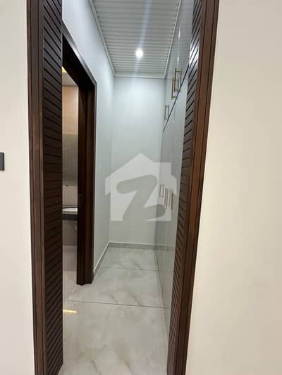 10 Marla Brand New Lucury House For Dale In Wapda City