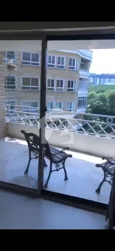 ڈپلومیٹک انکلیو اسلام آباد میں 2 کمروں کا 6 مرلہ فلیٹ 3.5 لاکھ میں کرایہ پر دستیاب ہے۔ ڈپلومیٹک انکلیو اسلام آباد میں 2 کمروں کا 6 مرلہ فلیٹ 3.5 لاکھ میں کرایہ پر دستیاب ہے۔