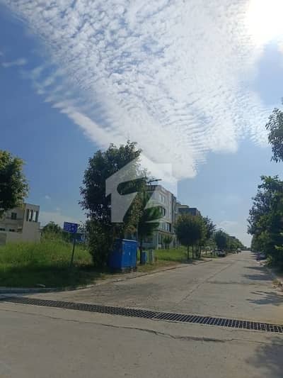 In Top City 1 - Block A 10 Marla Residential Plot For sale In Top City 1 - Block A 10 Marla Residential Plot For sale