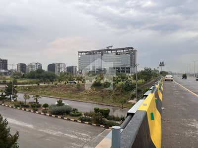High Rise Apt Plot in Outstanding Location