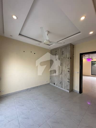 5 marla upper portion seperate entrance video available in dha phase 9 town near askari 11 lahore