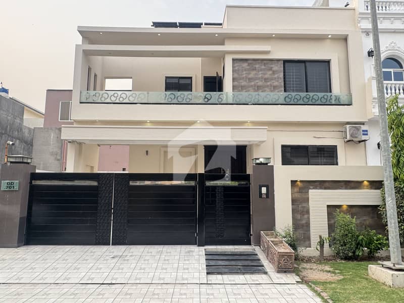 10 Marla Used House with 15 Kv Solar System 10 Marla Used House with 15 Kv Solar System