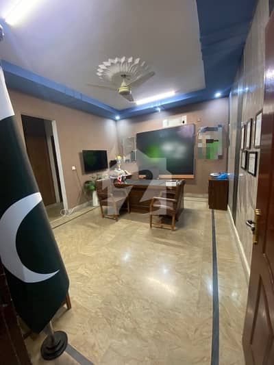 Office For rent In Gulshan-e-Iqbal - Block 7