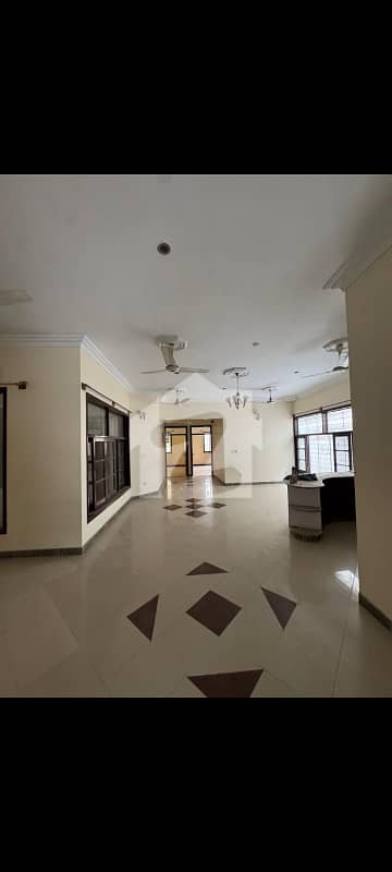 well mentian Ground plus two house