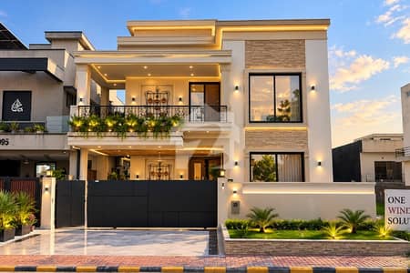 Elegant Designer House Heighted Location