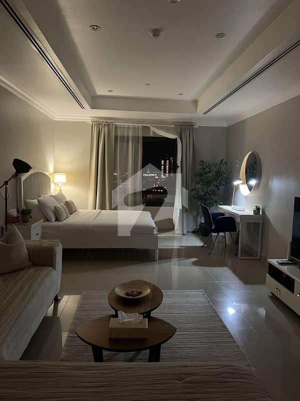 Gulberg 2000 Square Feet Flat Up For rent Gulberg 2000 Square Feet Flat Up For rent