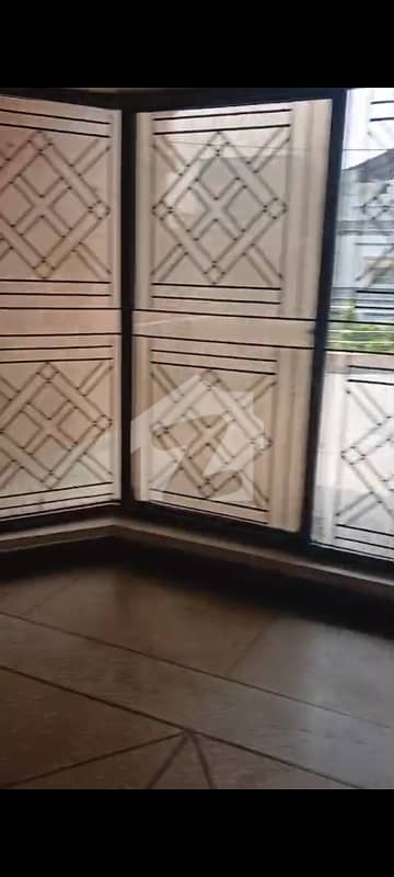 پنجاب گورنمنٹ ایمپلائیز سوسائٹی لاہور میں 3 کمروں کا 1 کنال بالائی پورشن 80.0 ہزار میں کرایہ پر دستیاب ہے۔ پنجاب گورنمنٹ ایمپلائیز سوسائٹی لاہور میں 3 کمروں کا 1 کنال بالائی پورشن 80.0 ہزار میں کرایہ پر دستیاب ہے۔