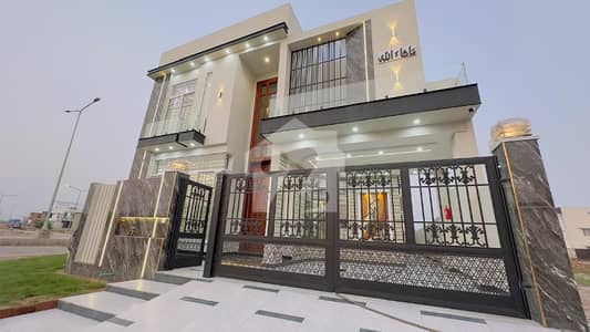 10 Marla Luxury Corner House On 80 FT Road For Sale DHA Multan