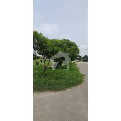 ڈی ایچ اے فیز9 پریزم ڈی ایچ اے ڈیفینس,لاہور میں 1 کنال رہائشی پلاٹ 2.4 کروڑ میں برائے فروخت۔ ڈی ایچ اے فیز9 پریزم ڈی ایچ اے ڈیفینس,لاہور میں 1 کنال رہائشی پلاٹ 2.4 کروڑ میں برائے فروخت۔