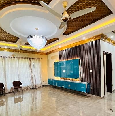 1 Marla Upper Portion For rent In Rs. 250000 Only