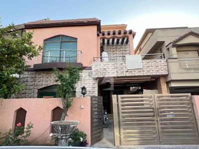 بحریہ ٹاؤن فیز 2 بحریہ ٹاؤن راولپنڈی,راولپنڈی میں 5 کمروں کا 10 مرلہ مکان 4.1 کروڑ میں برائے فروخت۔ بحریہ ٹاؤن فیز 2 بحریہ ٹاؤن راولپنڈی,راولپنڈی میں 5 کمروں کا 10 مرلہ مکان 4.1 کروڑ میں برائے فروخت۔