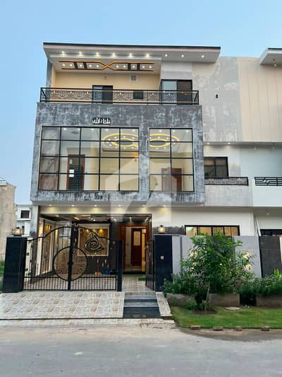 7.5 Marla Triple Storey House For Sale Buch Villas, Multan 7.5 Marla Triple Storey House For Sale Buch Villas, Multan