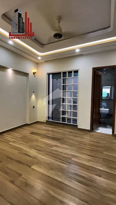 BEAUTIFUL 3.5 MARLA HOUSE FOR RENT BEAUTIFUL 3.5 MARLA HOUSE FOR RENT