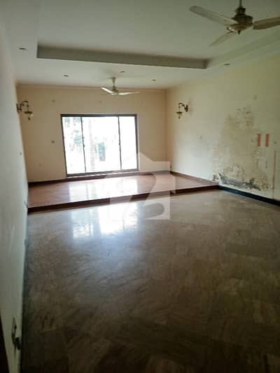 PRIME 3 KANAL HOUSE FOR SALE BLOCK F MODEL TOWN LHR PRIME 3 KANAL HOUSE FOR SALE BLOCK F MODEL TOWN LHR